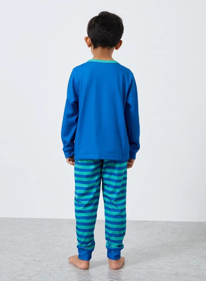 Styli Styli Boys Graphic Print T-Shirt and Pyjama Set