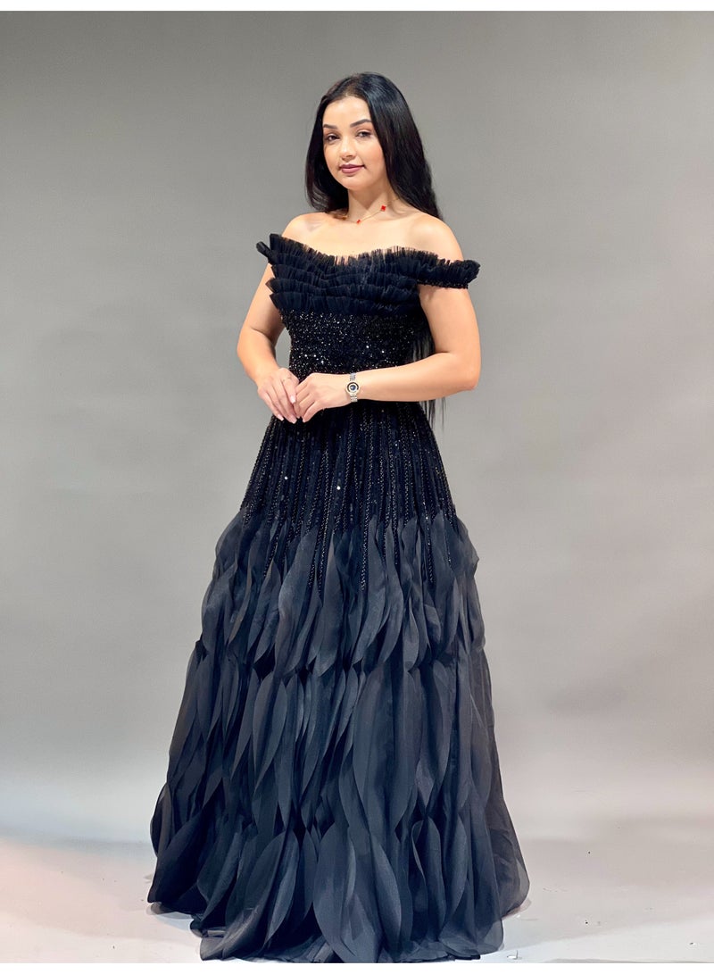 FAIZ COUTURE Elegant Off-Shoulder Evening Gown – Luxe Texture & Flattering Fit - Image 4