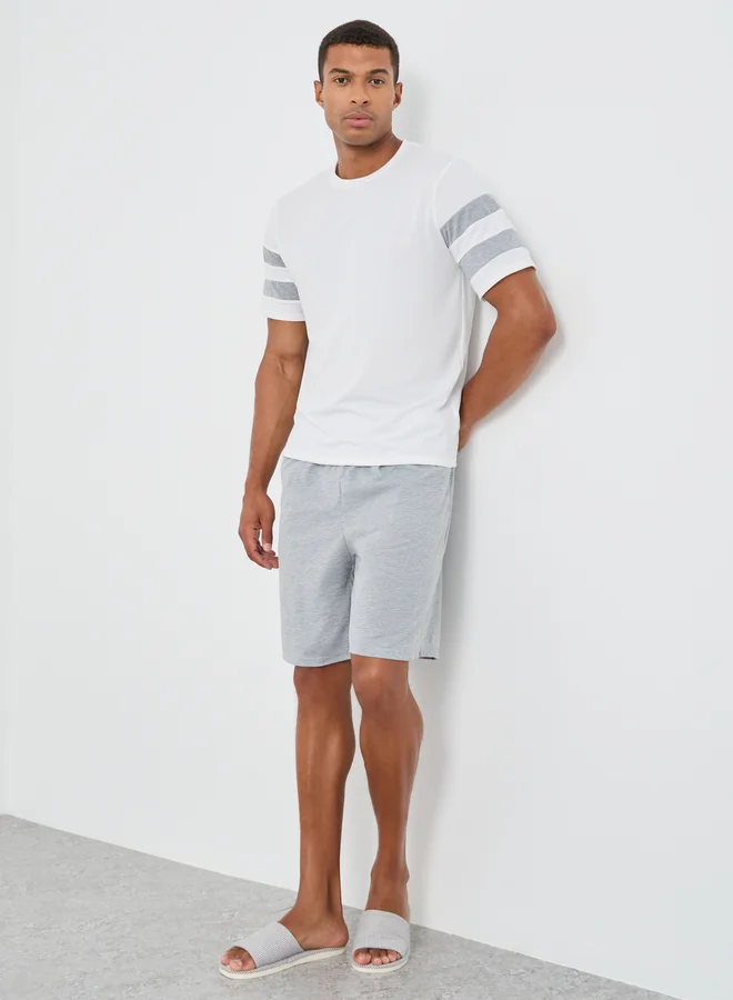 Styli Styli Men Contrast Striped Short Sleeve T-Shirt and Shorts Set