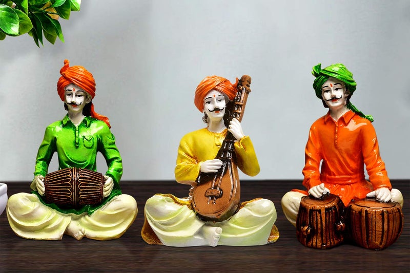 Karigaari India Polyresine Multicolor Set of 3 Villagers Musicians Men - Image 1
