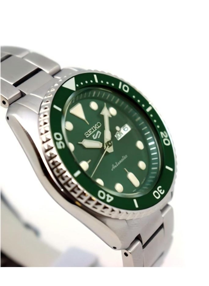 Seiko Clocks 5 Sports Water Resistant Analog Watch SRPD61K1  - Image 3