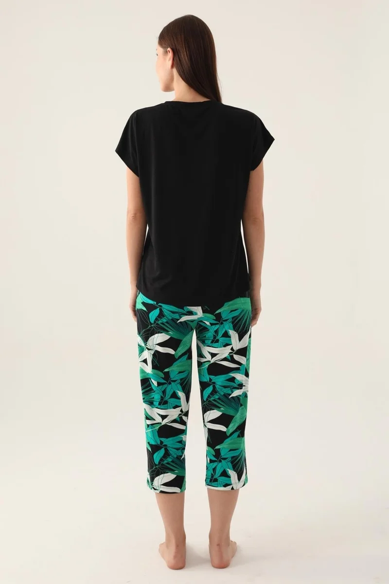 Arnetta V Neck Floral Patterned Women's Capri Set, 100% Cotton