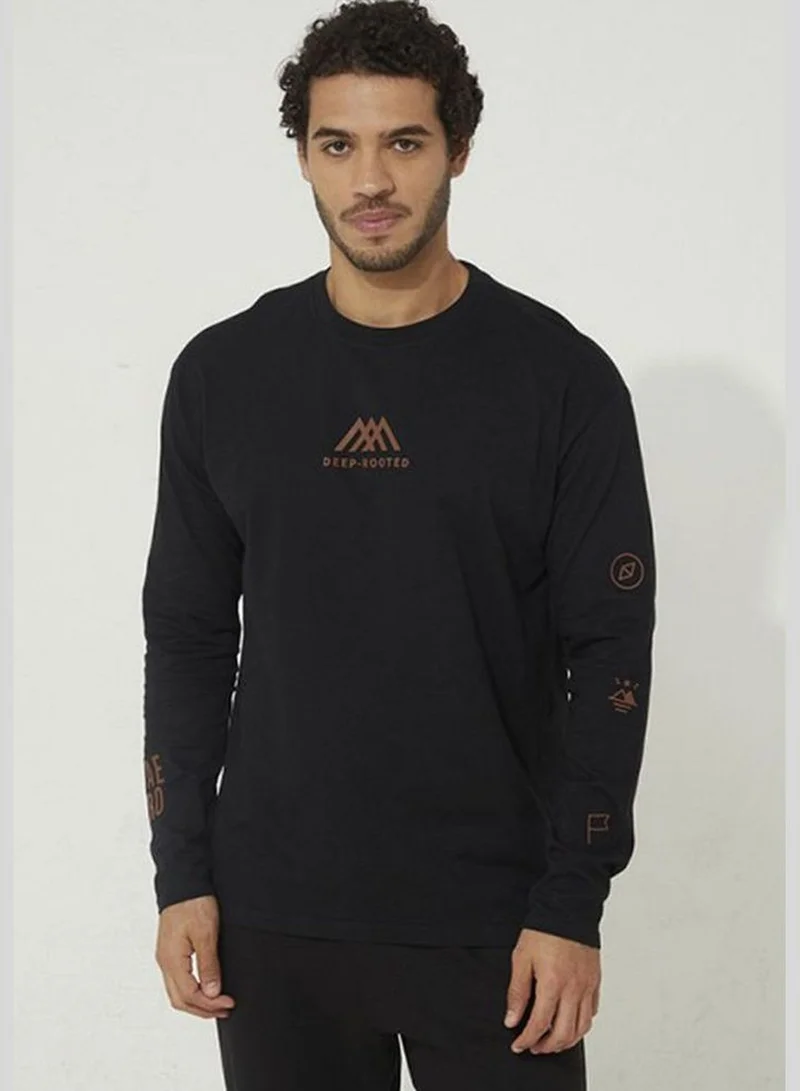 Aeropostale Long Sleeve with HD Artwork On Chest T-Shirt