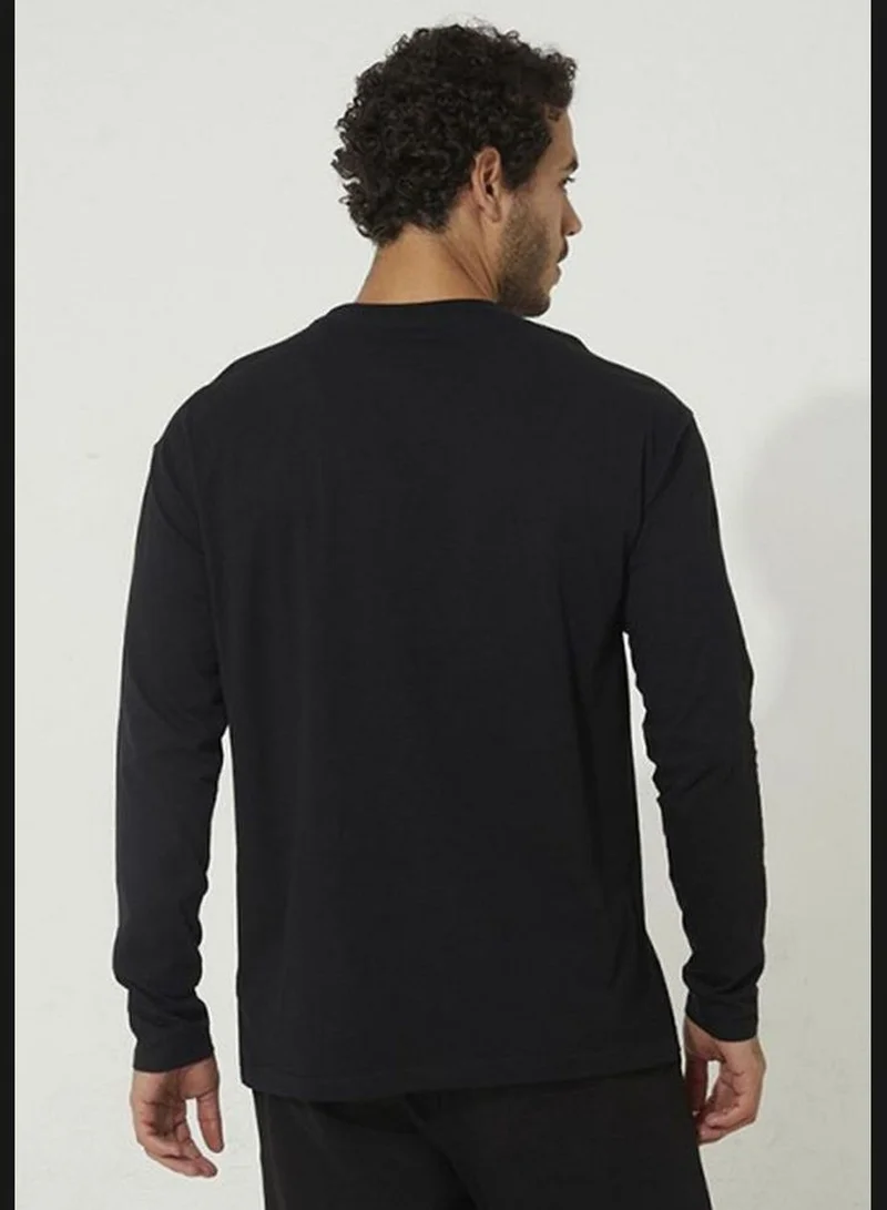 Aeropostale Long Sleeve with HD Artwork On Chest T-Shirt