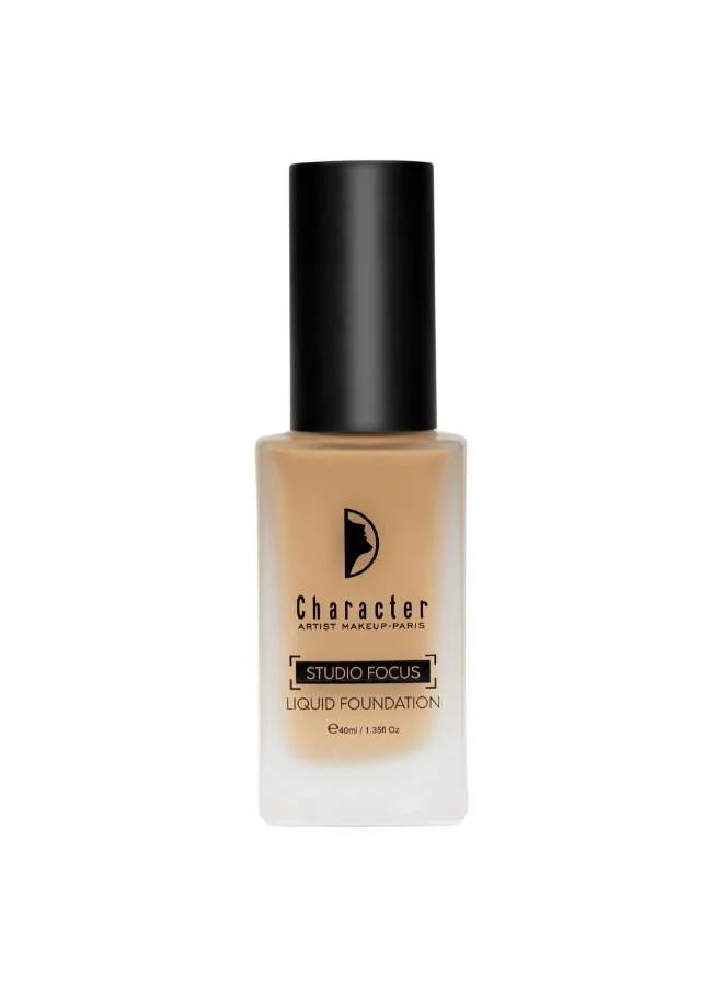 كاركتر Studio Focus Liquid Foundation