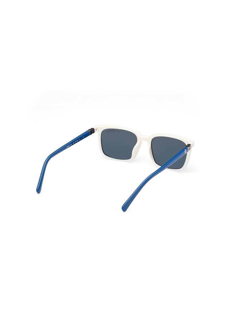 GUESS - Boys UV Protection Rectangular Sunglasses - GU923624V49 - Lens Size: 49 Mm - Image 1