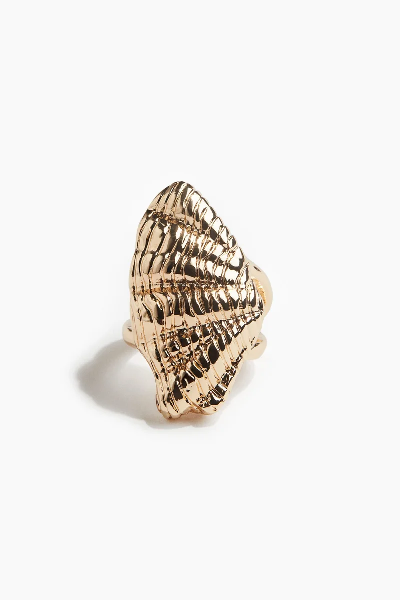 H&M Seashell-shaped ring