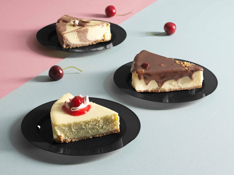 Munfix 100 Black Plastic Plates Set  50 Pcs 10 Inch Plastic Dinner Plates and 50 Pcs 7 Inch Plastic Dessert Plates  Elegant Fancy Heavy Duty Disposable Plates for Party  Wedding  Black - Image 4