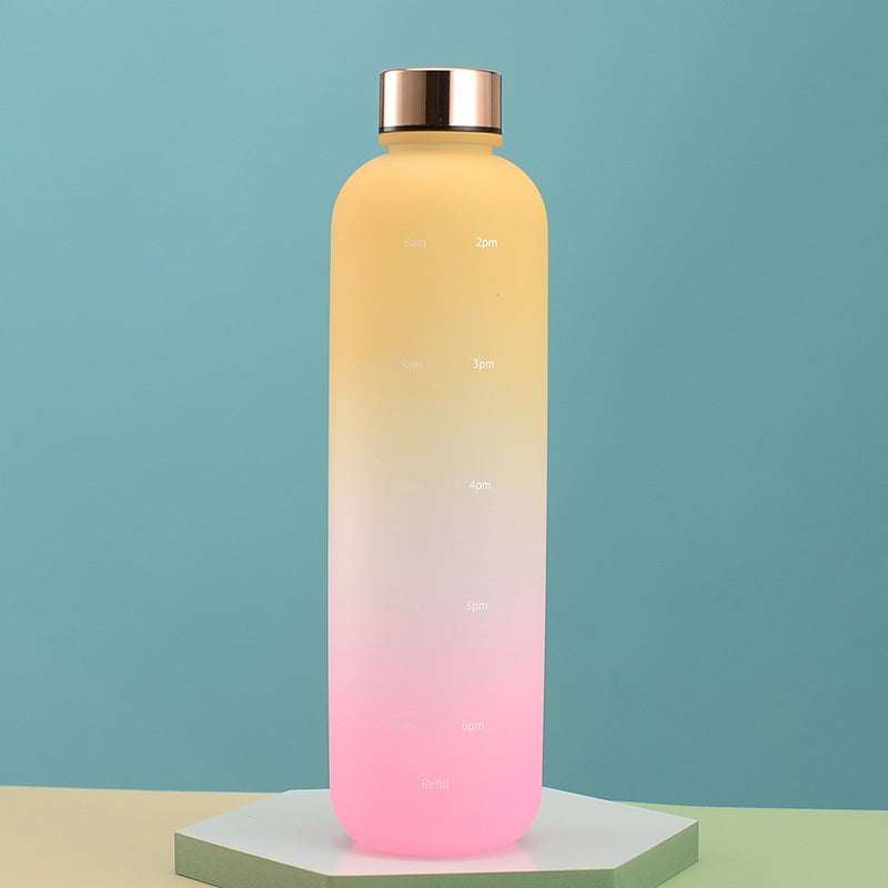 Plastic Hot Selling Southeast Asian Fashion 1000ml Simple Space Cup PC Mono with Time Scale Walking Cup Fall Resistant Yellow