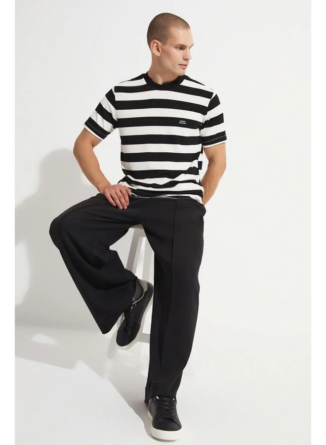 JUNE June Men Regular Fit Crew Neck Striped Tshirt Black