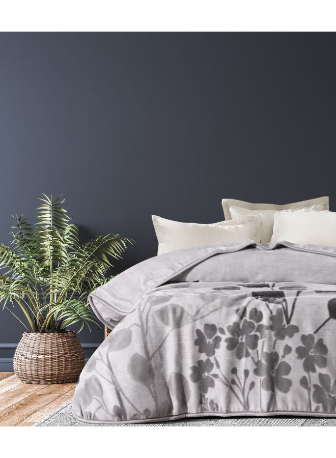 MORANO Selena Blanket 2 Ply Blanket Size - 220 x 240 cm Weight - 4.000 Kg 100% Polyester 1 ply printed design, 1 ply embossed texture design - Image 1
