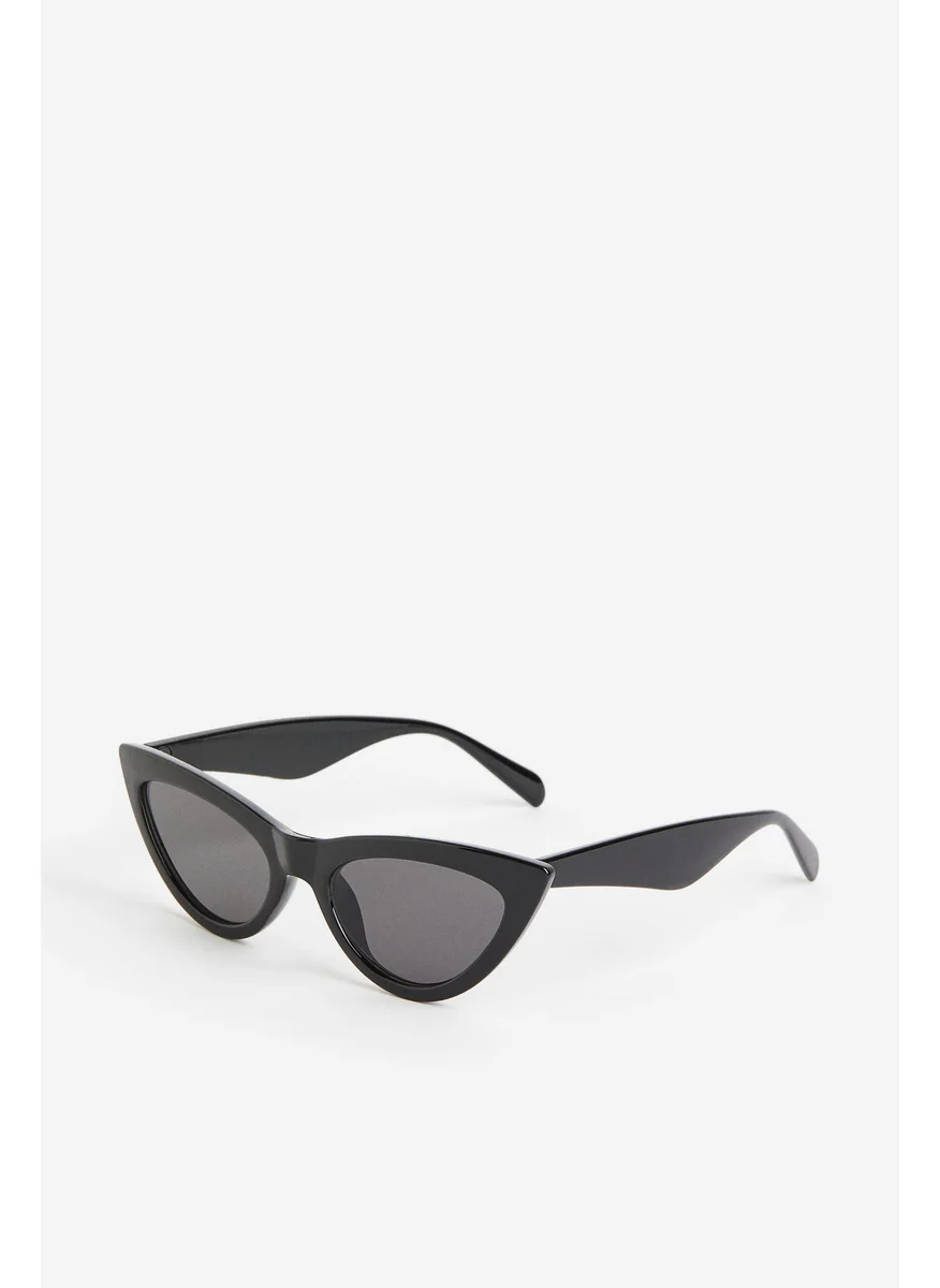 اتش اند ام Cat-Eye Sunglasses