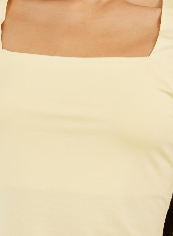 Styli Solid Square Neck Fitted Short Sleeve T-Shirt  - Image 4