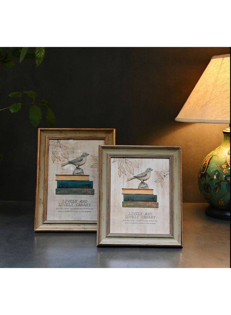 Picture frame with a picture of a bird - Image 1