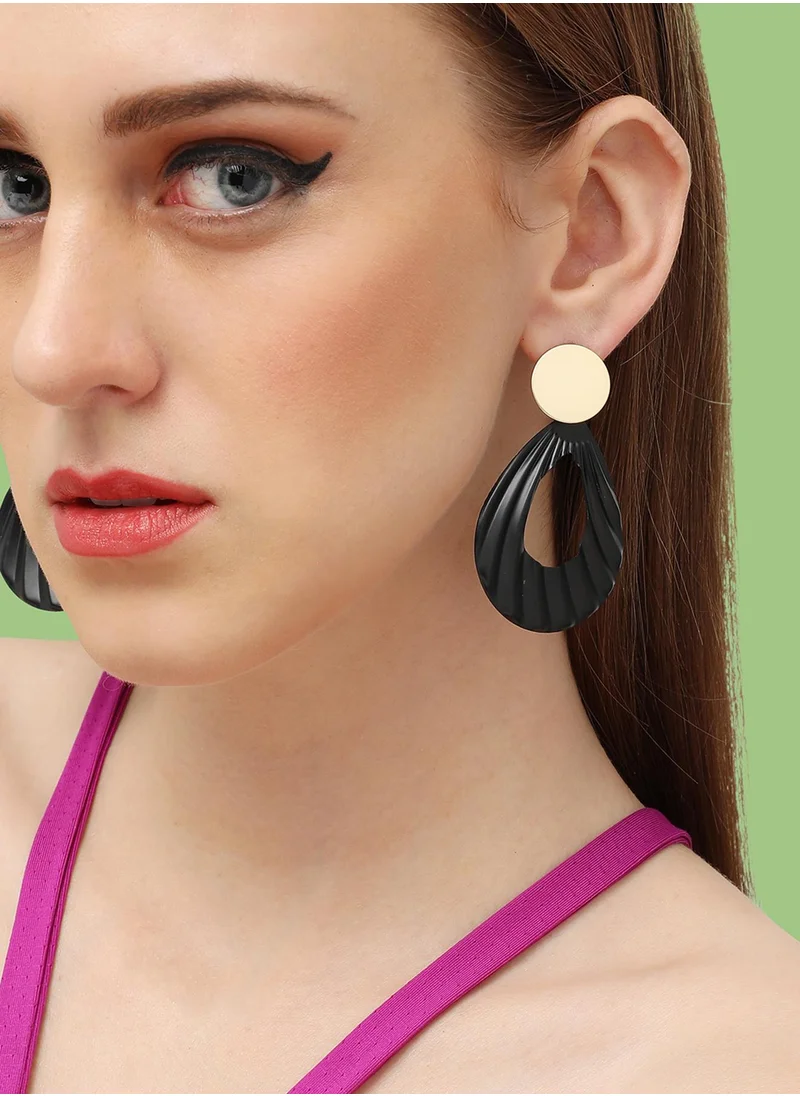 SOHI Ethnic Drop Earrings