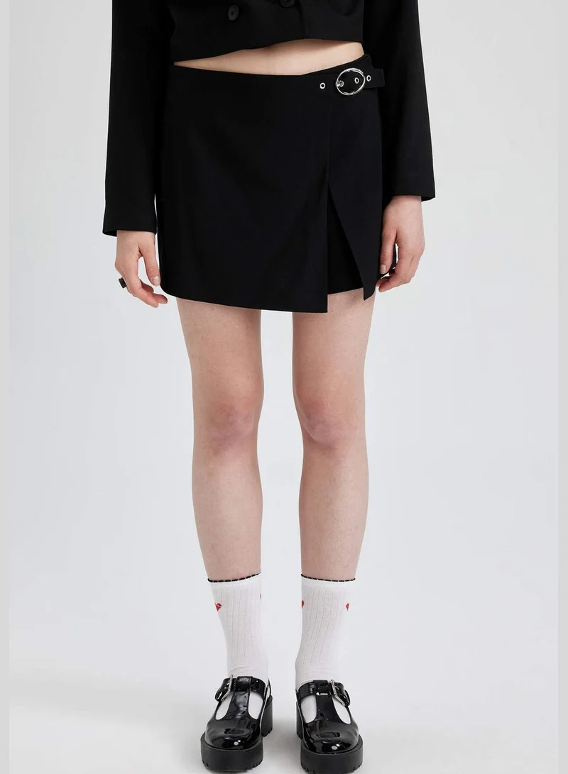 DeFacto Woman Woven Short