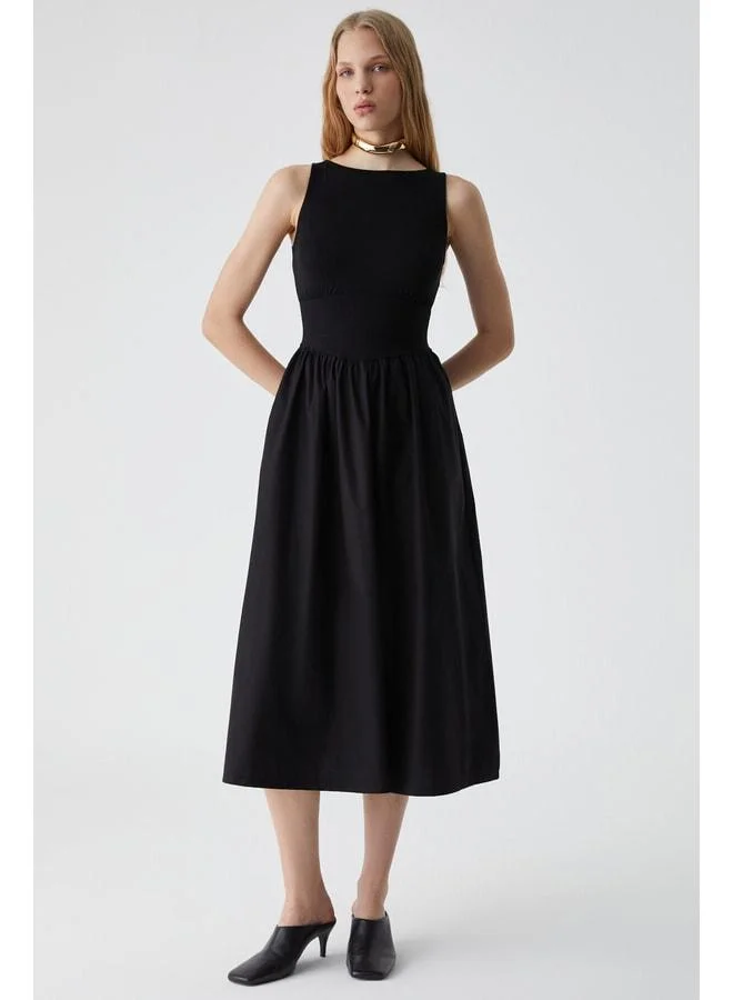 Grimelange Pani Aıre Women's Boat Neck Top with Flexible Viscose, Wide Poplin Knit Bottom, Sleeveless Black Dress
