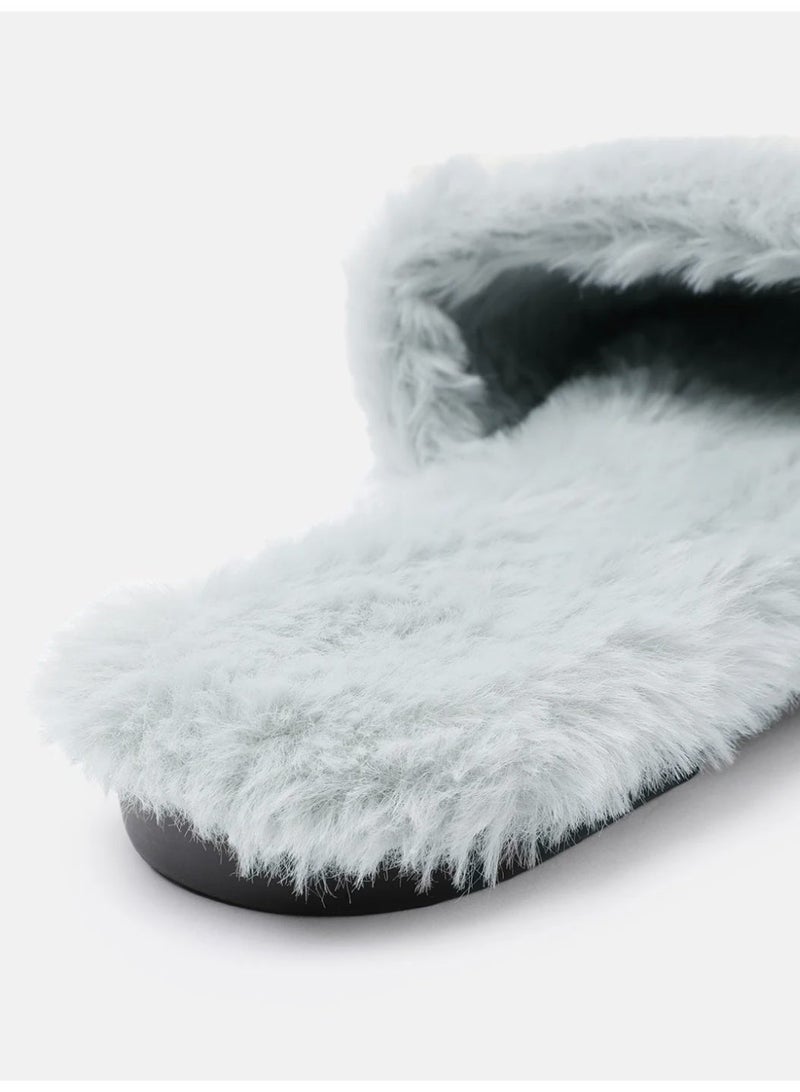 ZORIWORLD Buttereye Chic Indoor Slipper Slides Soft Vegan Fur & Lightweight Cushioned Sole Hand-Beaded Design - Image 4