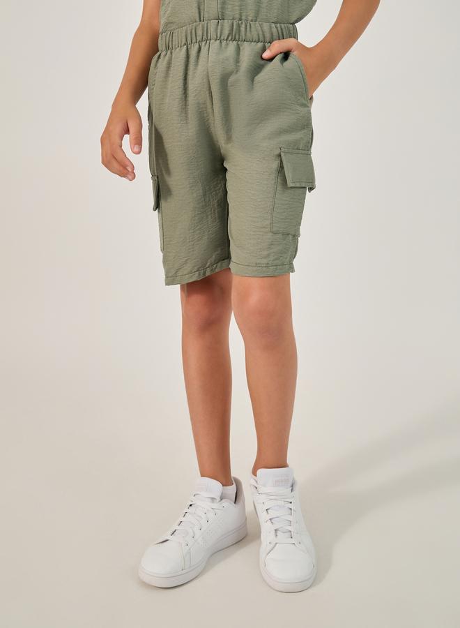 Styli Solid Crinkled Shirt and Cargo Shorts Set  - Image 4