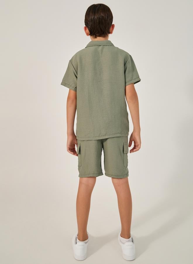 Styli Solid Crinkled Shirt and Cargo Shorts Set  - Image 5