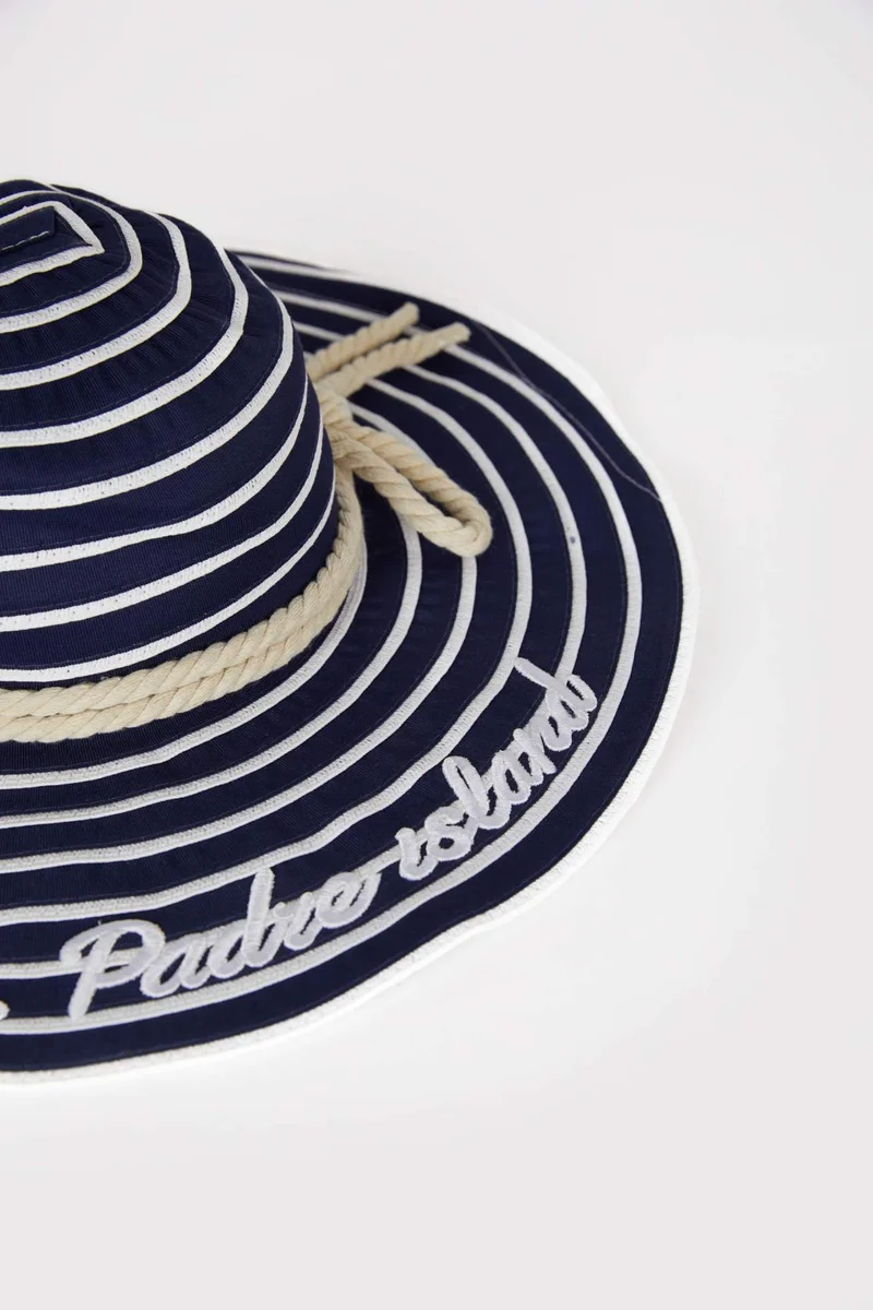 ديفاكتو Woman Straw Hat