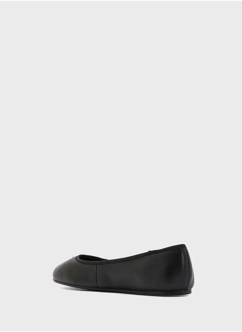 تومي هيلفيغر Hardware Leather Ballerinas