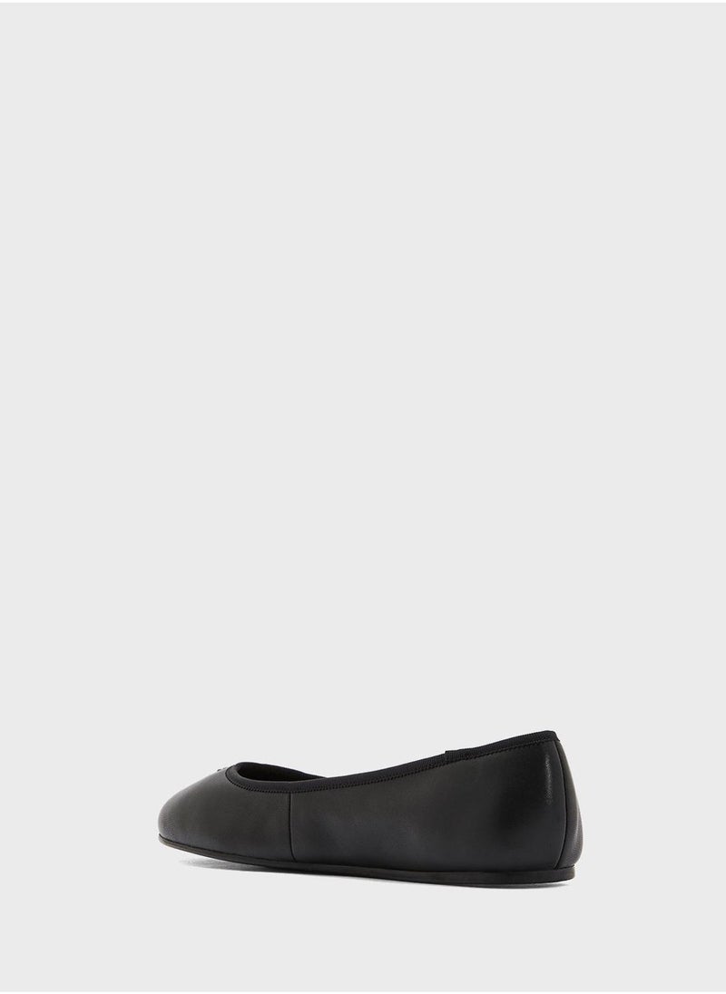 TOMMY HILFIGER Hardware Leather Ballerinas  - Image 3