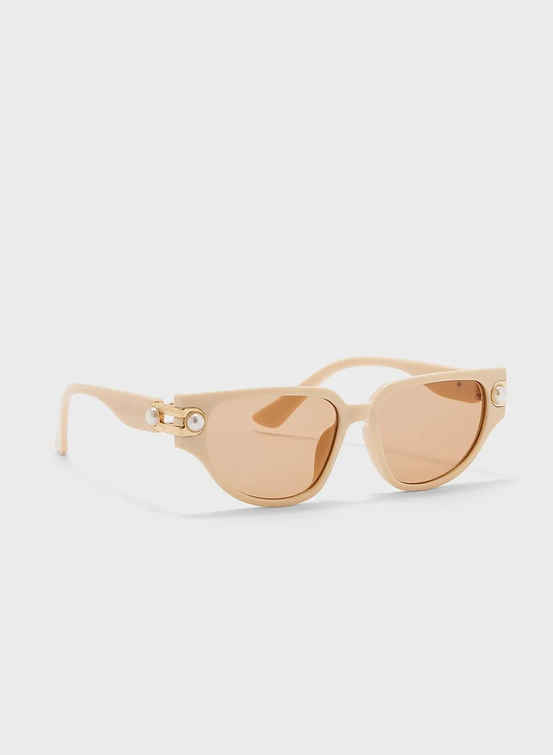 ELLA Pearl Arm Cat Eye Sunglasses
