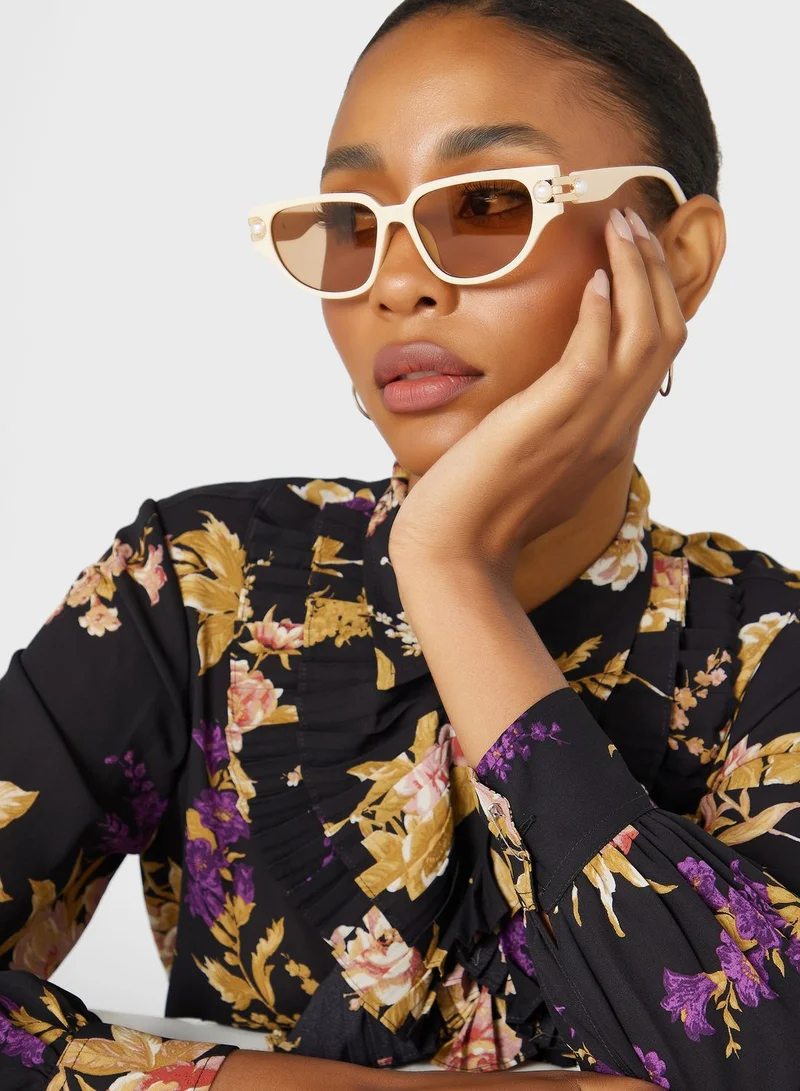 ELLA Pearl Arm Cat Eye Sunglasses