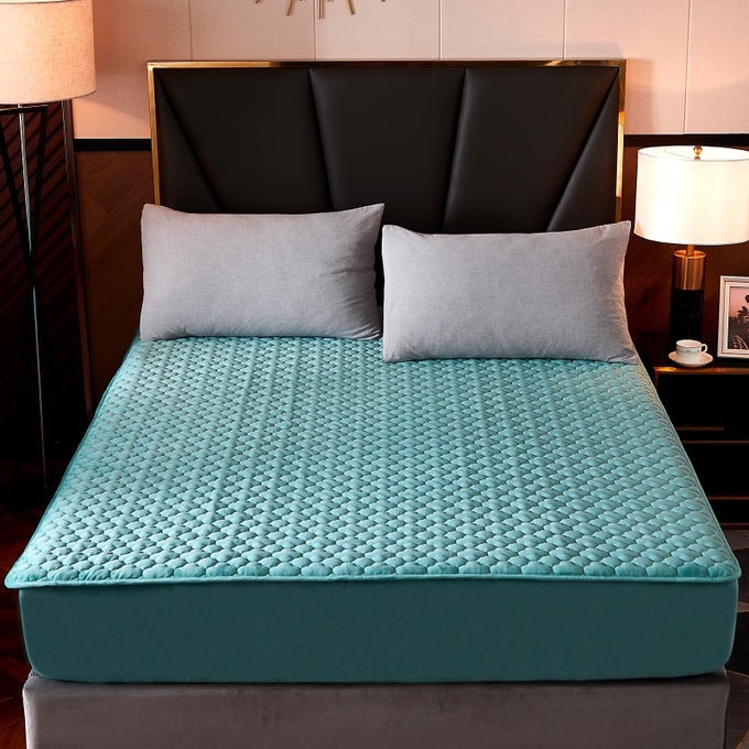 FLANNEL FITTED SHEETPLUSH THICKEN MATTRESS COVER WARM VELVETY SOFT HEAVYWEIGHT NONSLIP PROTECTIVE COVER AROUND WINTER WARM FUZZY BOTTOM SHEET FULLGREEN