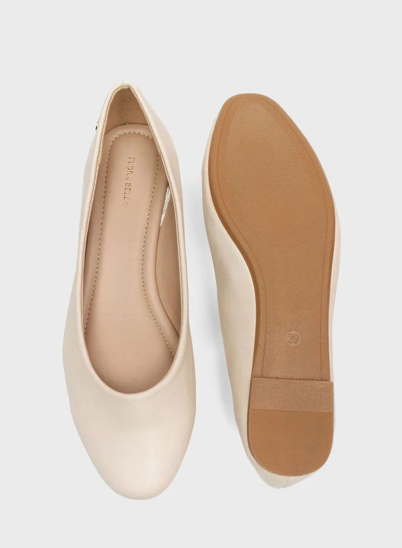 shoexpress Casual Slip Ons Ballerinas