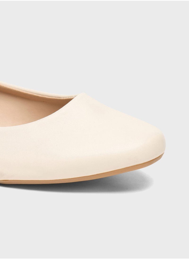 shoexpress - Casual Slip Ons Ballerinas - Image 1