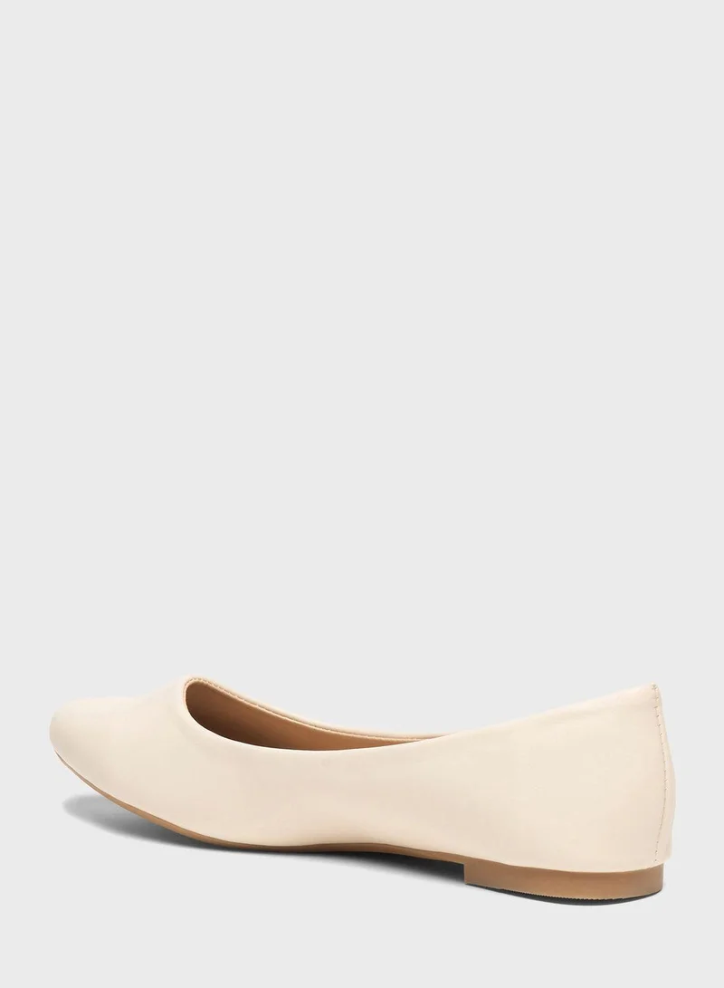 shoexpress Casual Slip Ons Ballerinas