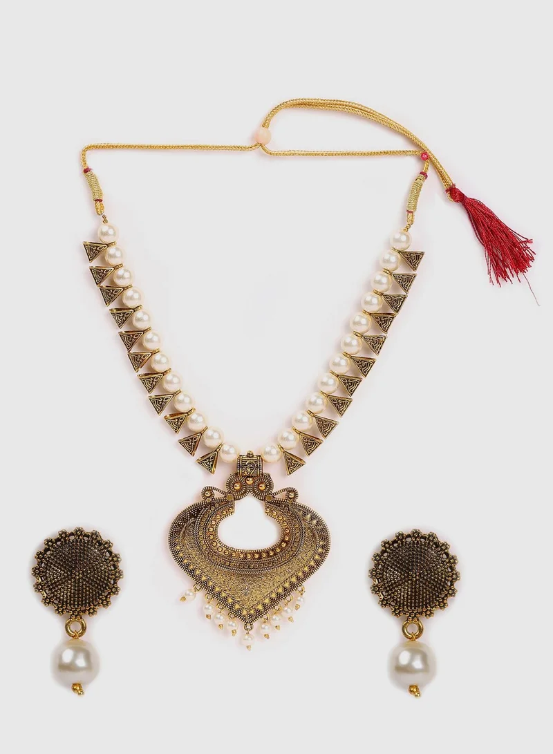 SOHI Antique Golden Loop Jewellery Set