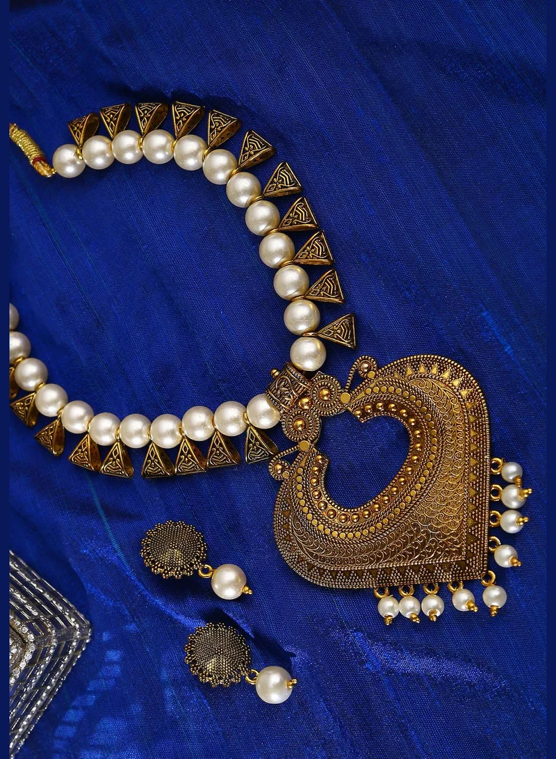 SOHI Antique Golden Loop Jewellery Set