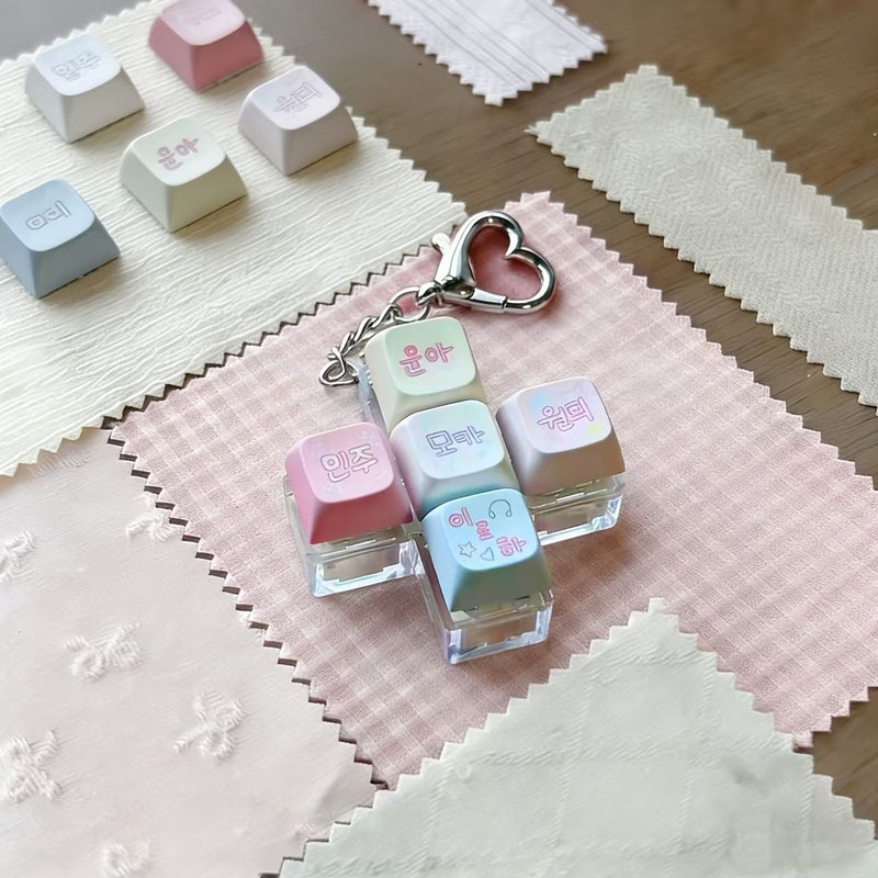 Five Key Il It Keyboard Keycap Charm Detachable Installable Keychain Crisp Press Gift Set 1pc - Image 1