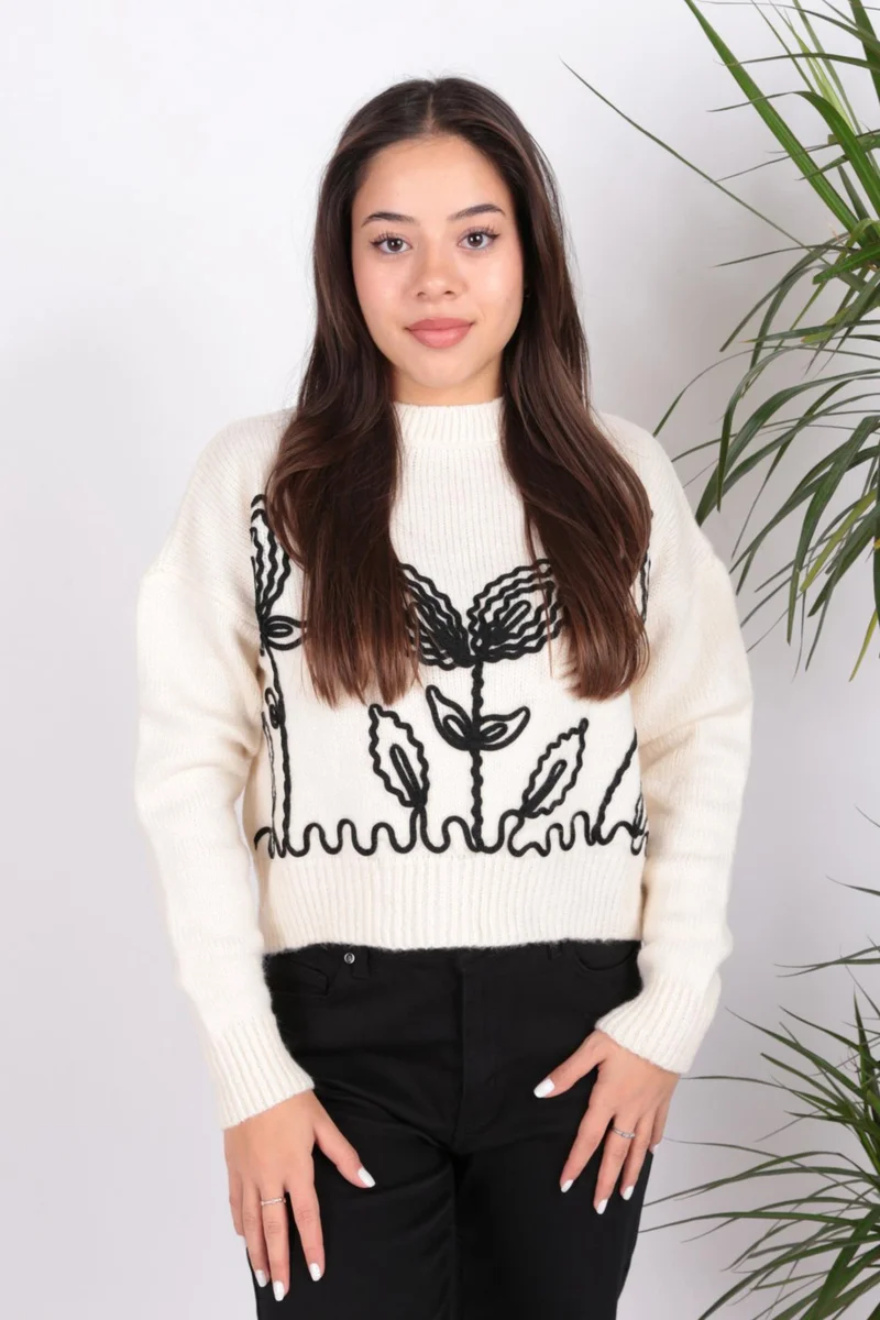 Fashion Friends 24K0031K1 Women's Embroidered Sweater