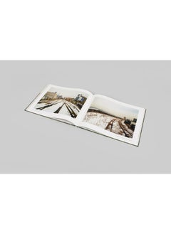 Joel Sternfeld: Walking the High Line: Revised Edition  - Image 2