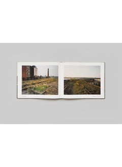 Joel Sternfeld: Walking the High Line: Revised Edition  - Image 5