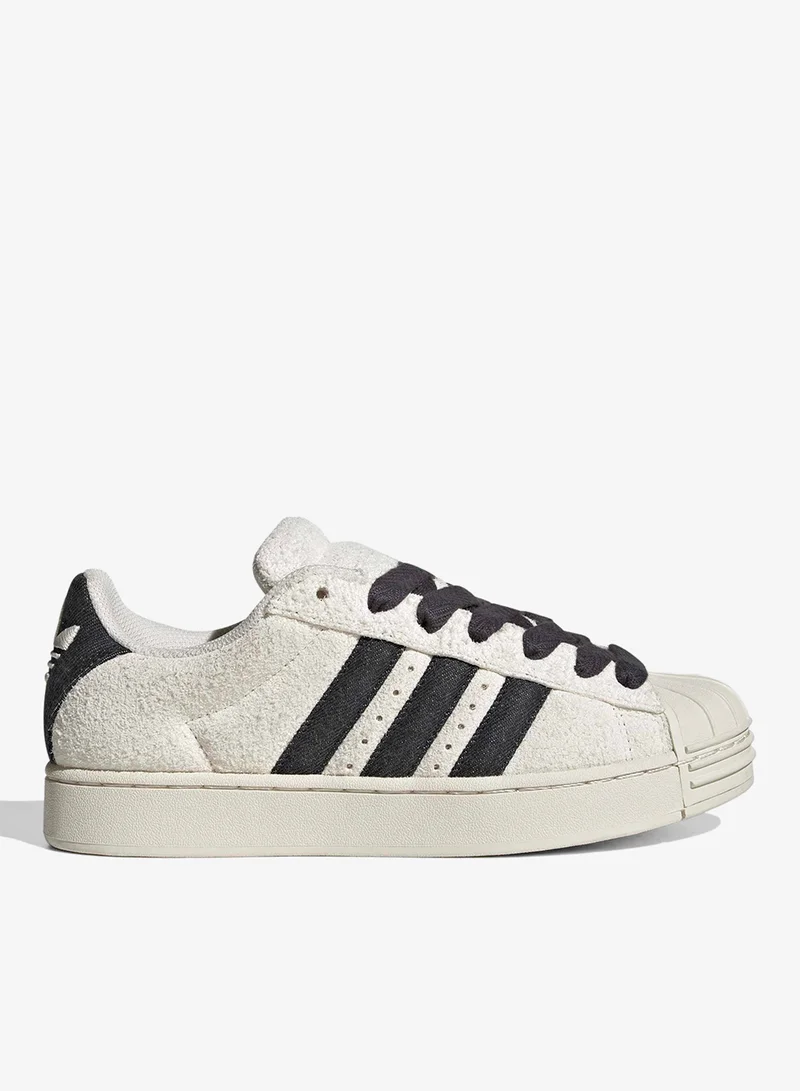 Superstar St