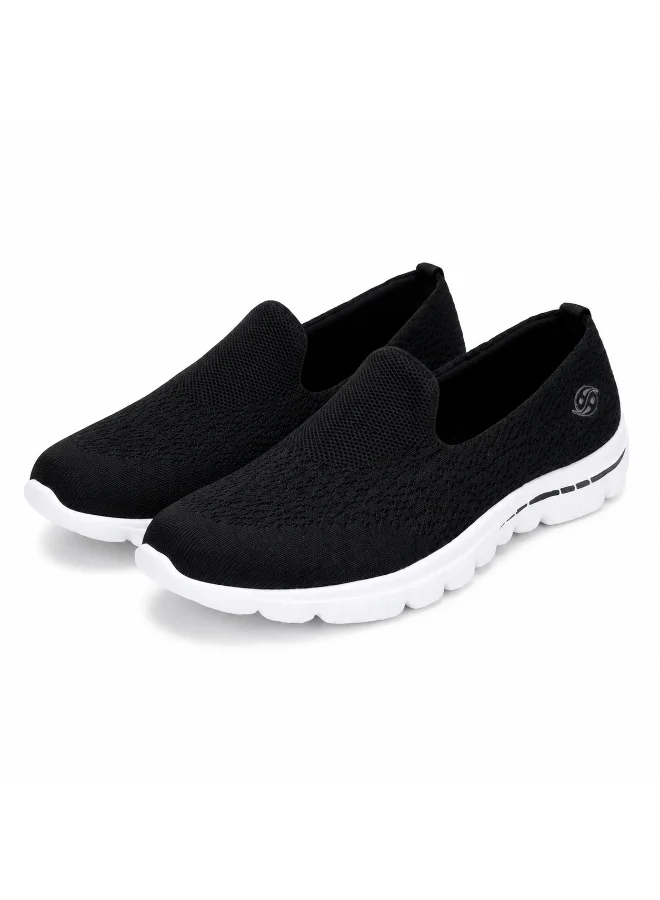 دوكرز باي جيرلي Women's Black Slip-On Sneakers, Lightweight Casual Walking Shoes with Comfortable Sole