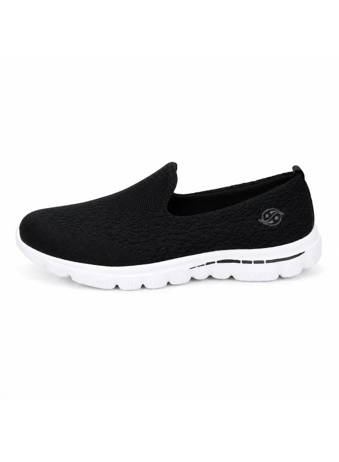 دوكرز باي جيرلي Women's Black Slip-On Sneakers, Lightweight Casual Walking Shoes with Comfortable Sole