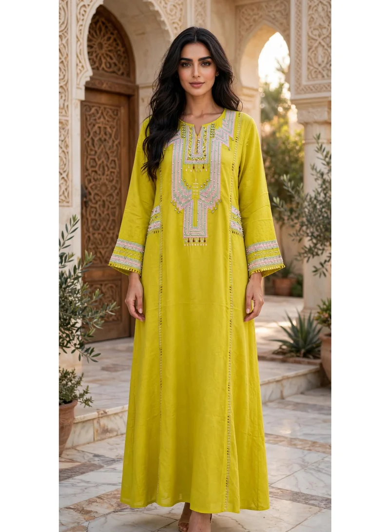 Geometric Embroidered Notch Neck Maxi Jalabiya