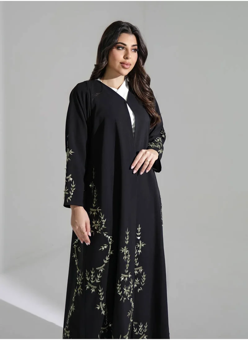 آرا Black Abaya with Embellishments