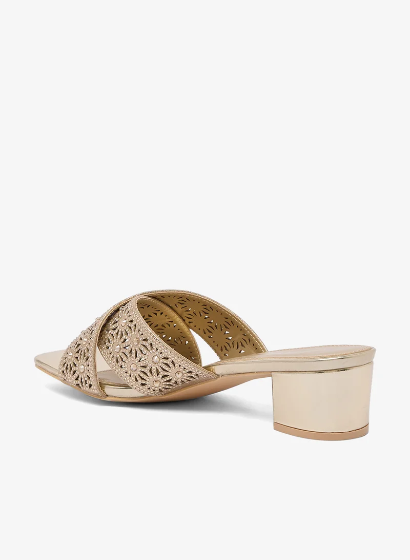 خزانة Chunky Heeled Sandals