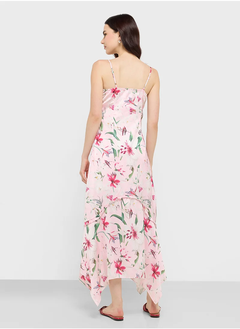 جينجر Floral Hankerchief Dress