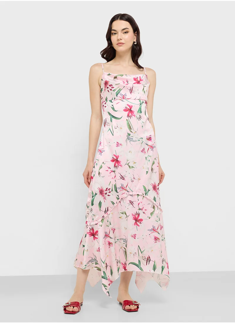 جينجر Floral Hankerchief Dress