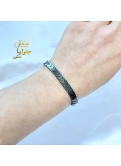 جوليا ستور أساور هيماتيت سوداء غير مغناطيسية مصنوعة يدويًا بتصميم بسيط من الهيماتيت، أساور رجالية مرنة ومجوهرات  - Image 3