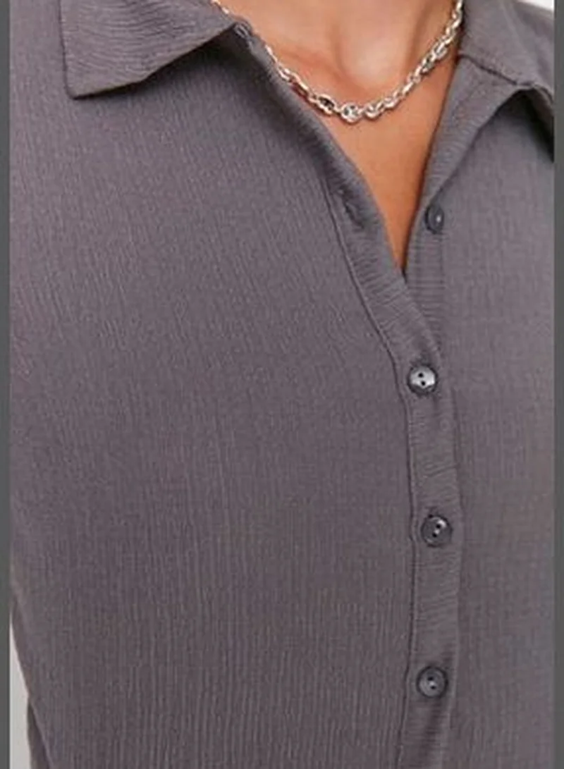 trendyol Gray Knitted Blouse with Buttons/Fitted Polo Neck Creme/Textured Crop TWOAW22BZ0241