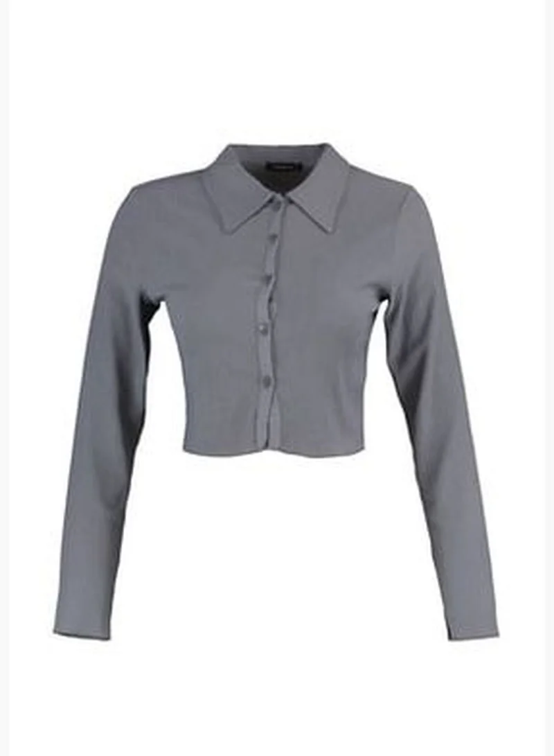 trendyol Gray Knitted Blouse with Buttons/Fitted Polo Neck Creme/Textured Crop TWOAW22BZ0241